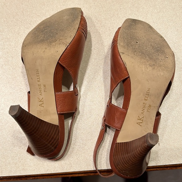Anne Klein high heels - Picture 5 of 5